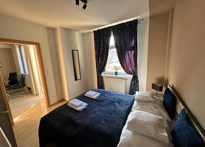 Edk 옐레니아구라